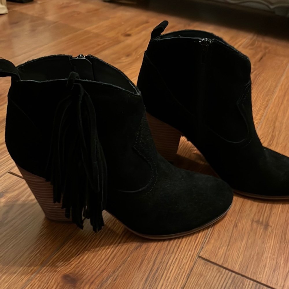 Suede Steve Madden booties with fringe detail
